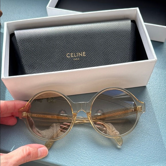 Large round Celine sunglasses Worn Once - Picture 1 of 6